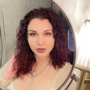 Meet your Posher, Gina